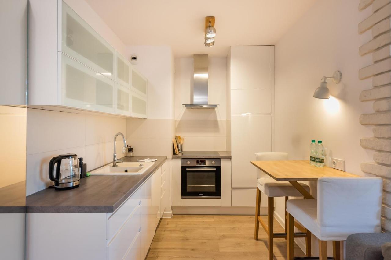 Sluzew Manhattan Place Apartment Варшава Екстериор снимка