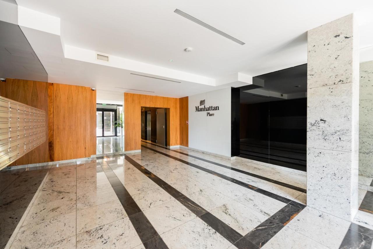 Sluzew Manhattan Place Apartment Варшава Екстериор снимка