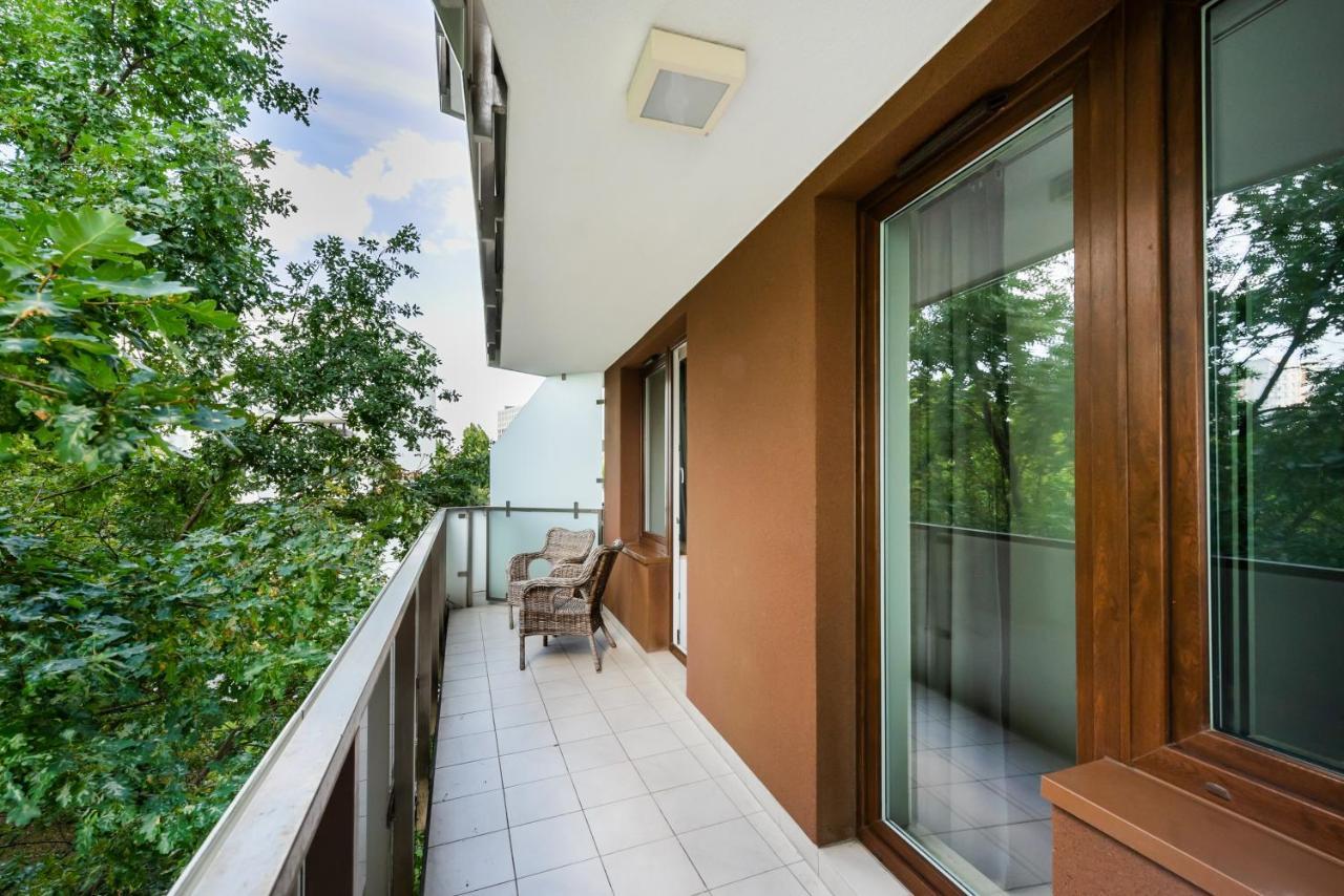 Sluzew Manhattan Place Apartment Варшава Екстериор снимка
