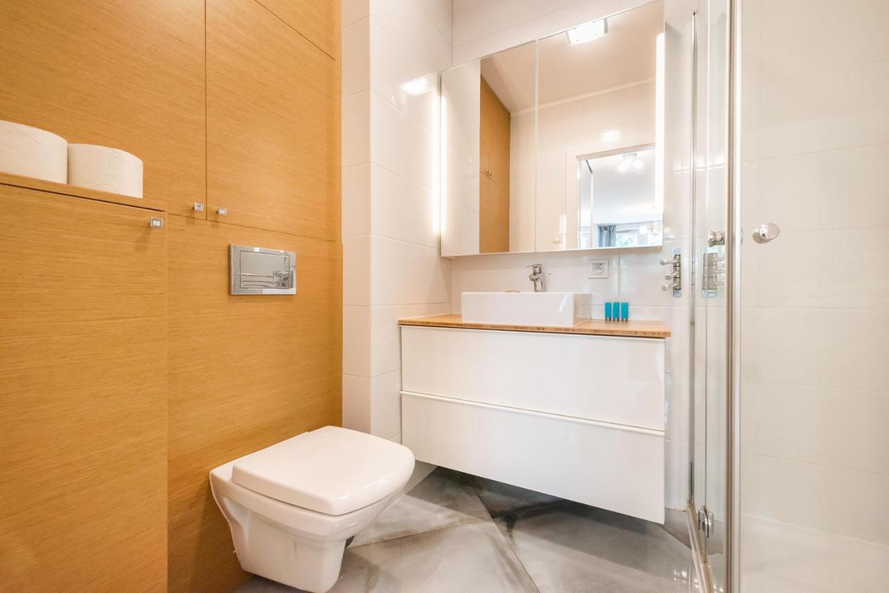 Sluzew Manhattan Place Apartment Варшава Екстериор снимка